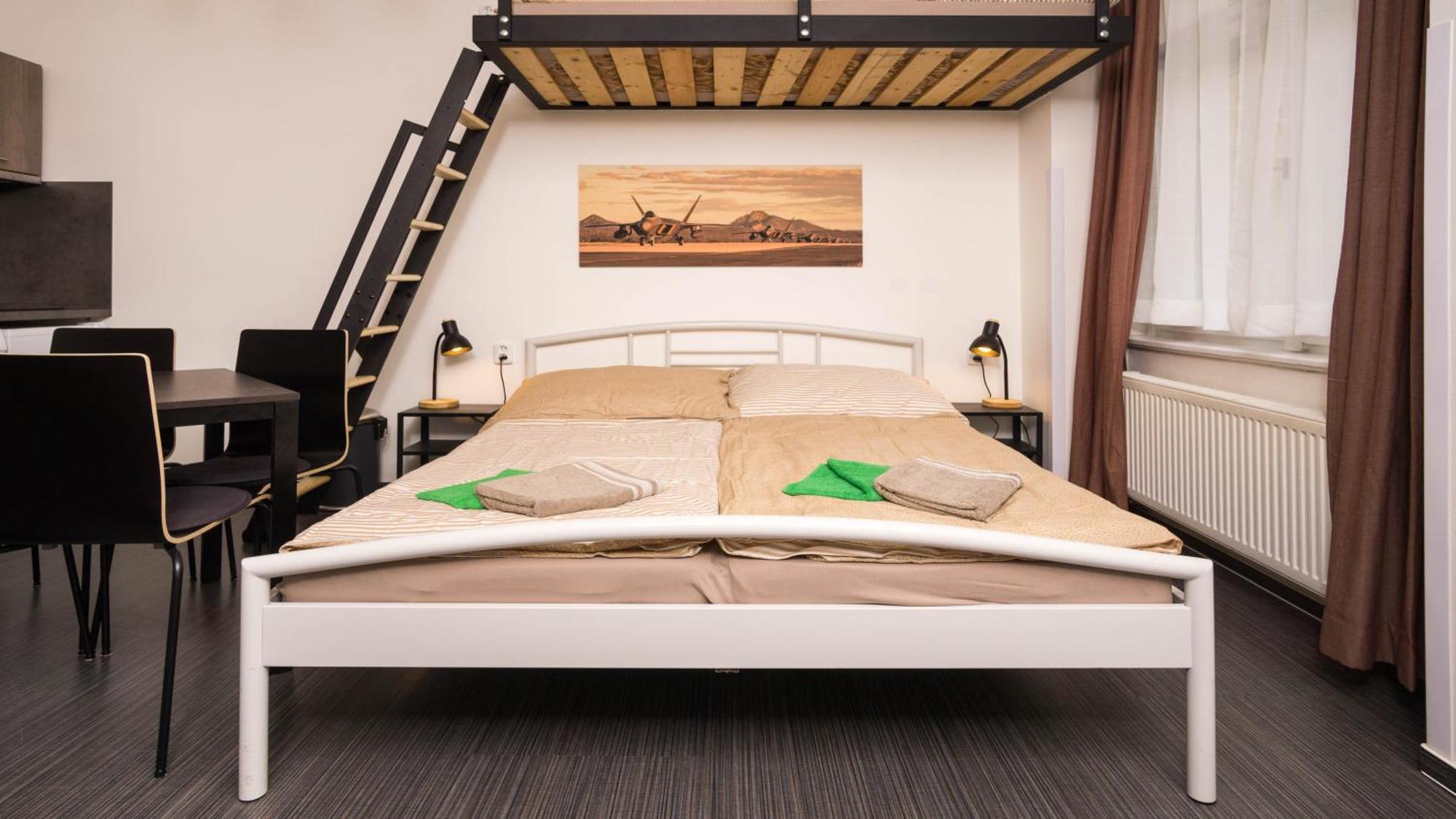 Flying Bed Apartment Close To Prague Castle And Airport Pokój zdjęcie